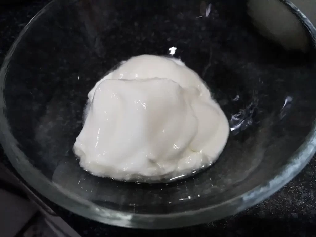 哺乳瓶ウォーマーを故障させたヨーグルトづくりで作ったヨーグルト