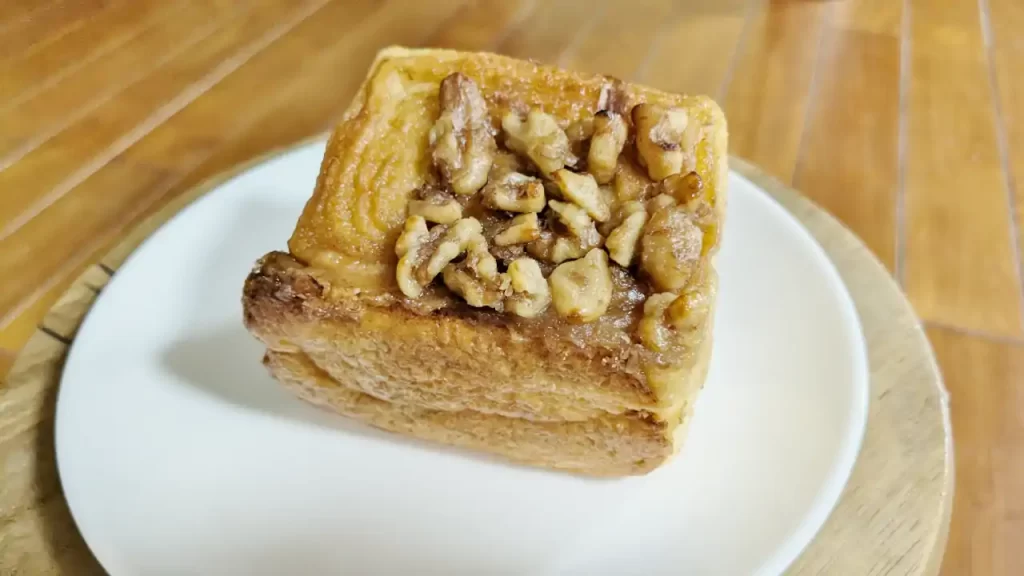 台湾スタバのシナモンロール「肉桂捲」