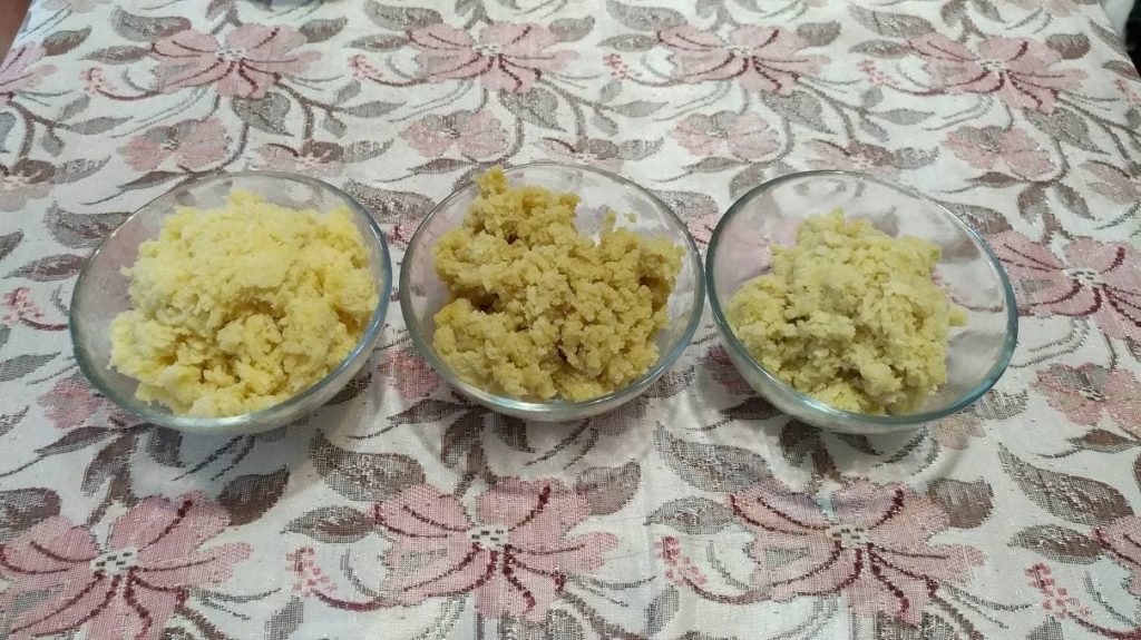 裏ごし後の様子　左から里むすめ（なると金時）、葵はるか、台湾の金時