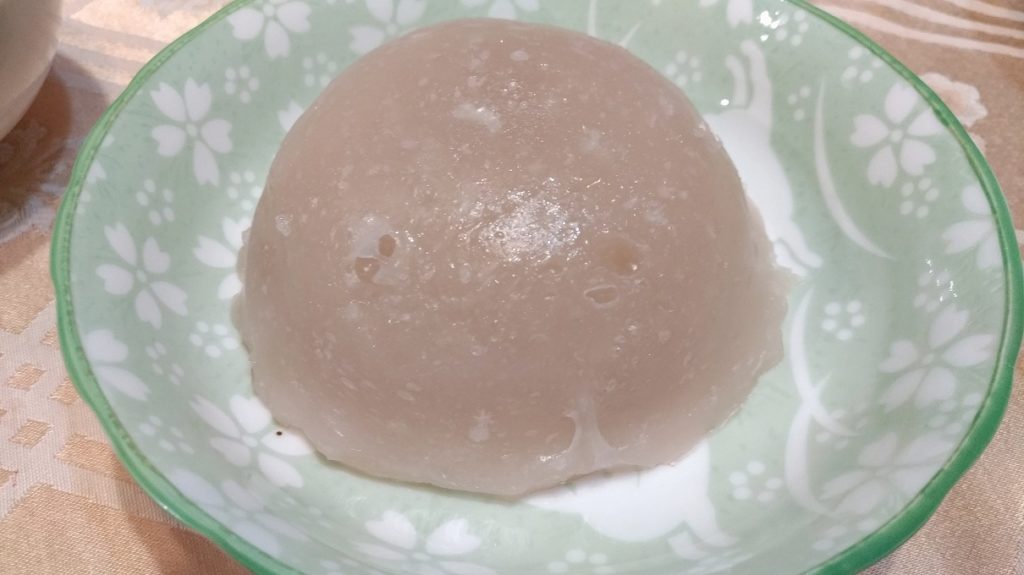 ソースをかける前のバーワン（肉圓）