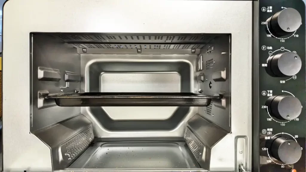 PanasonicのオーブンNB-F3200の庫内