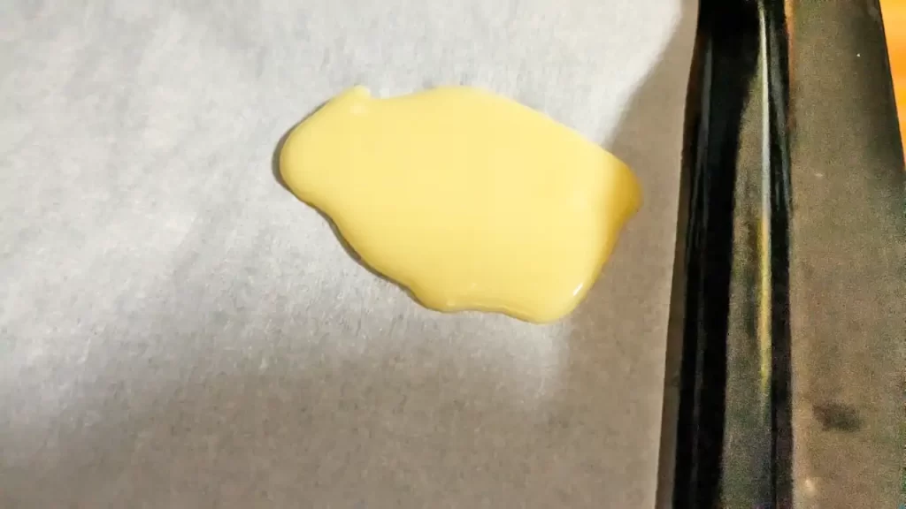 こんなシュー生地は失敗します（卵液の入れすぎ！！）